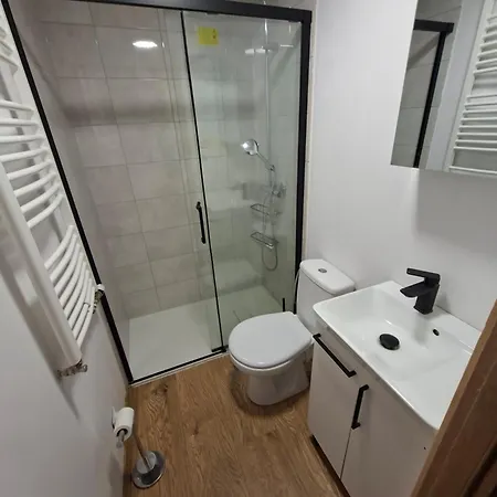 Wolnosci Apartment Szczytna