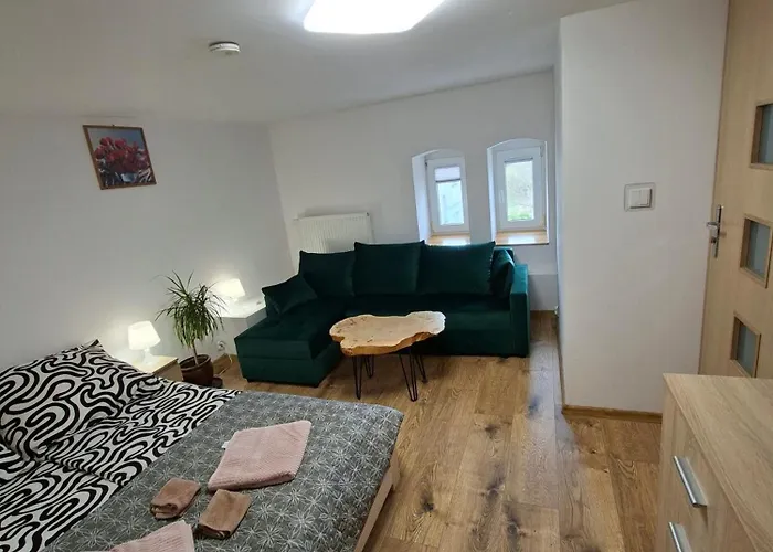 Wolnosci Апартаменты Щитна